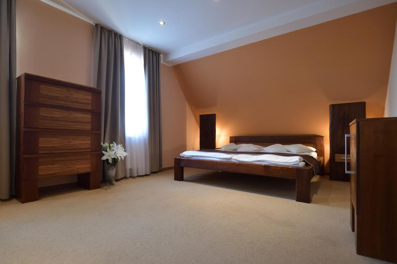 Hotel Villa Romantica Kolín Kültér fotó